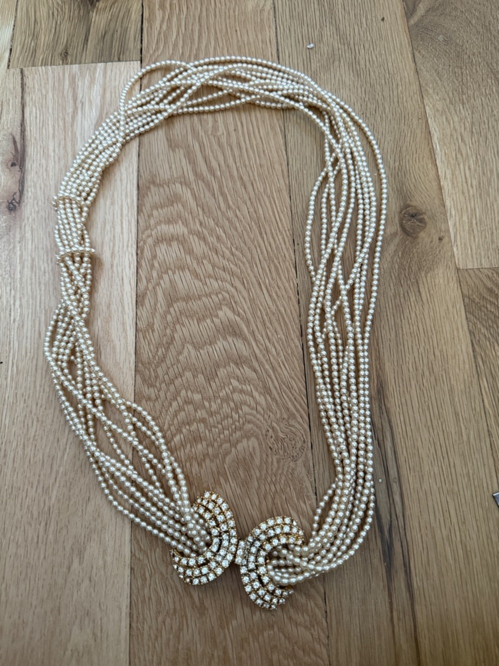 Kenneth Jay Lane Pearl Necklace Gold Crystal Knots